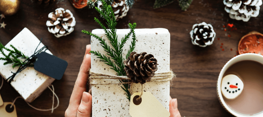 10 idées de cadeaux de noel pour vos collègues